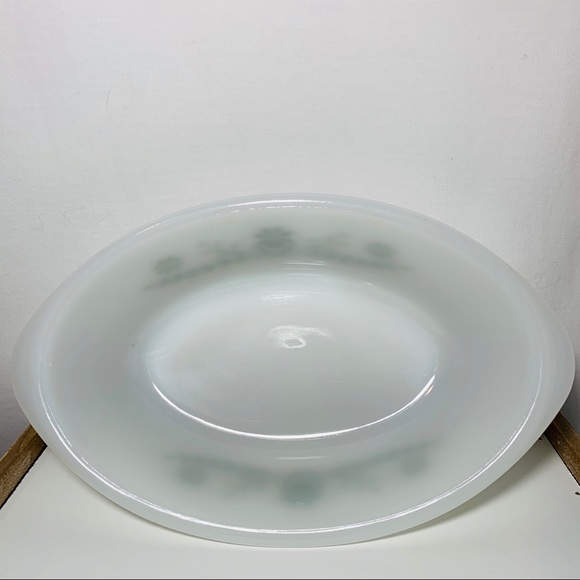 1950’s Milk Glass GlassBake Oval Baking Dish - Picture 4 of 4